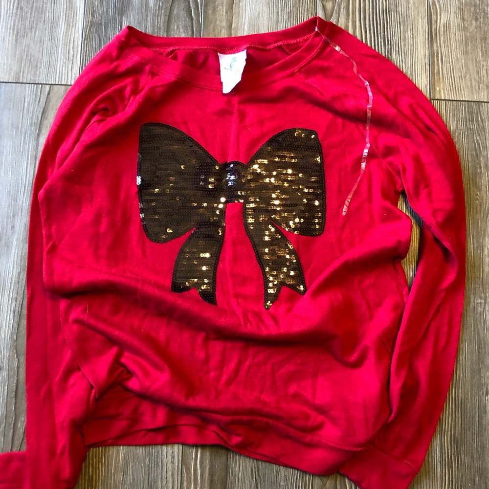 NWOT Sequin bow top